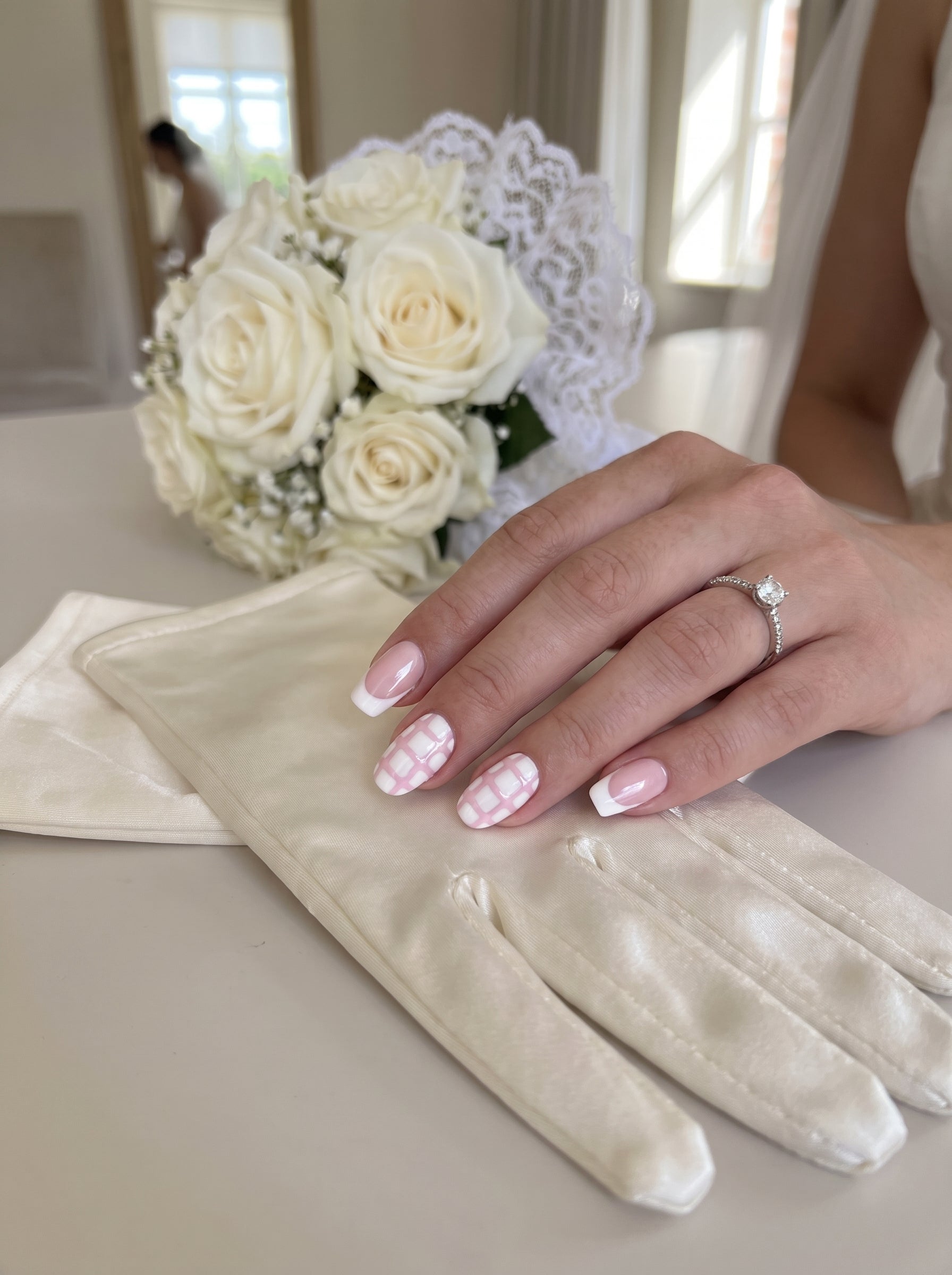 Pink plaid press-on nails - gelin eli