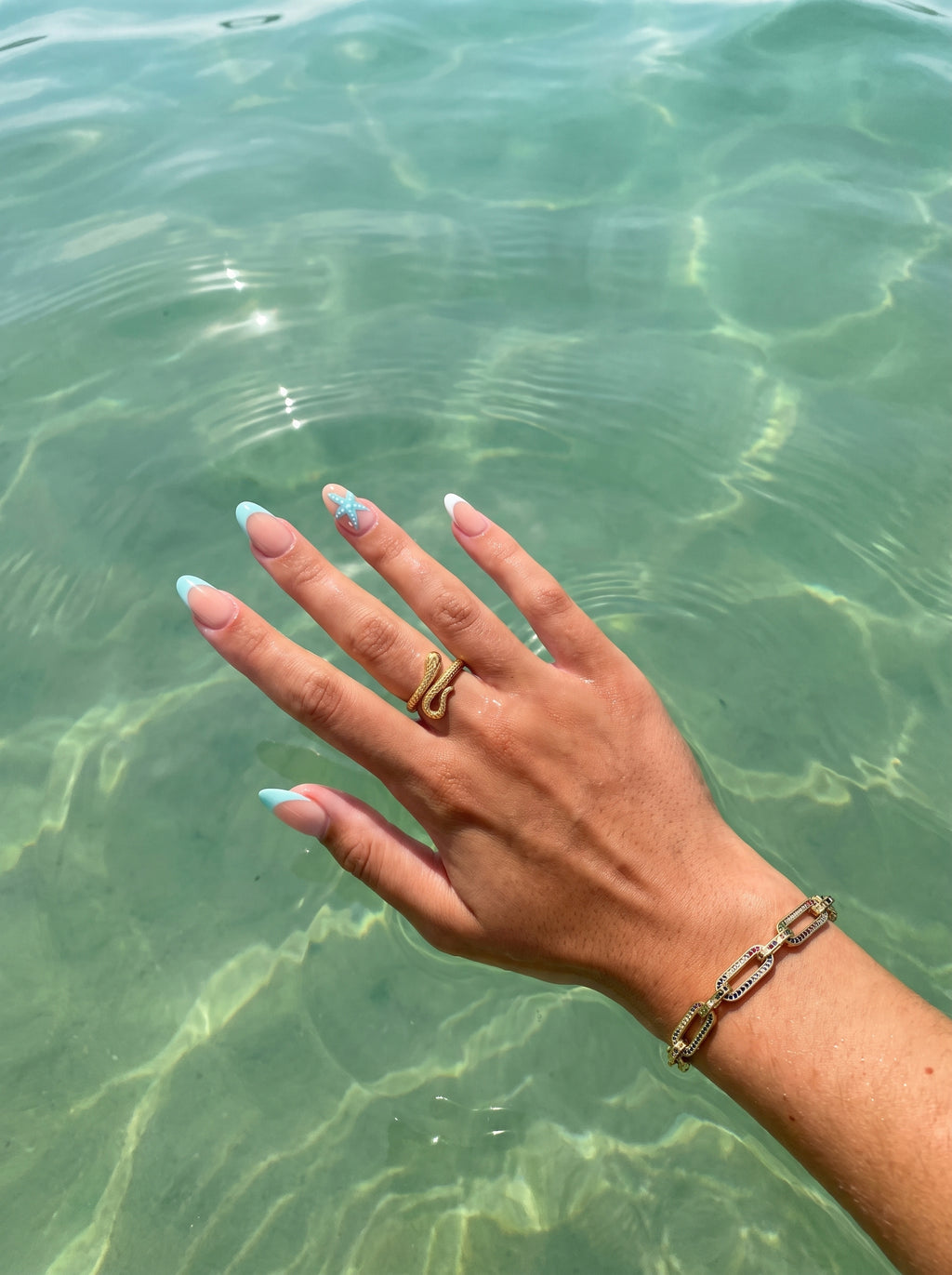 Starfish Summer Press-On Nail Set