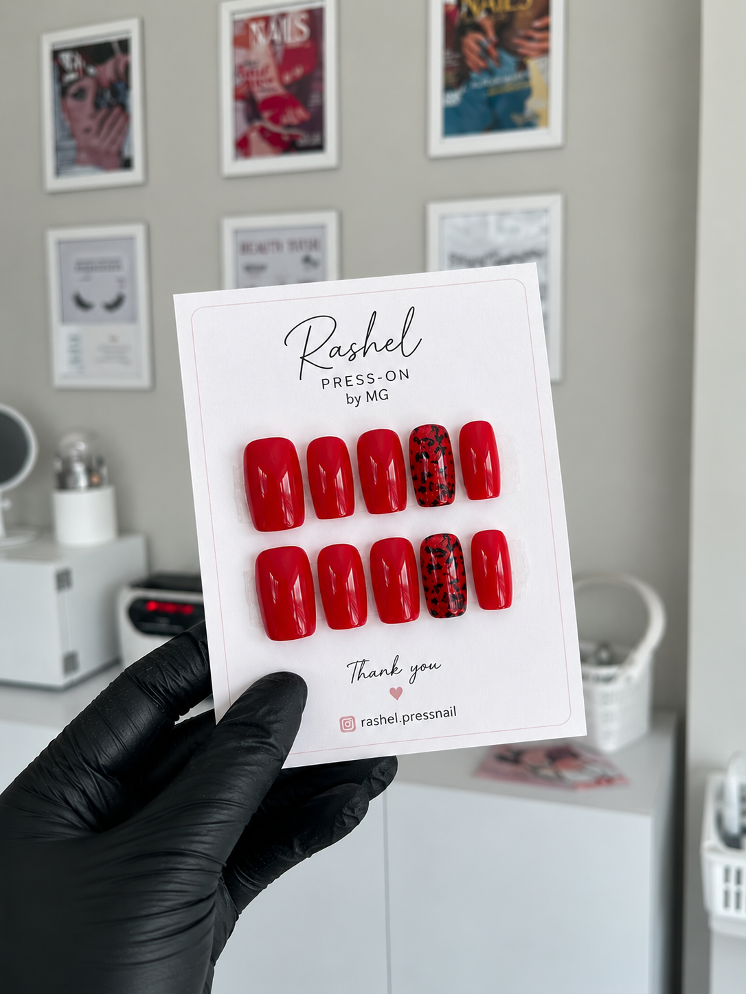 Kırmızı Glam Press-On Nail Set