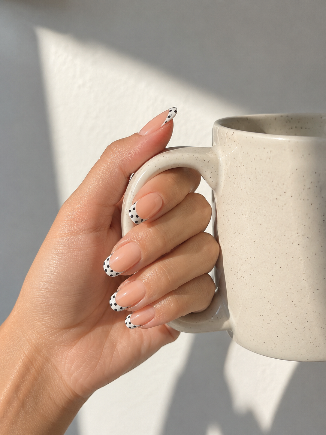 Zarif Puantiyeli French Press-On Nail Set
