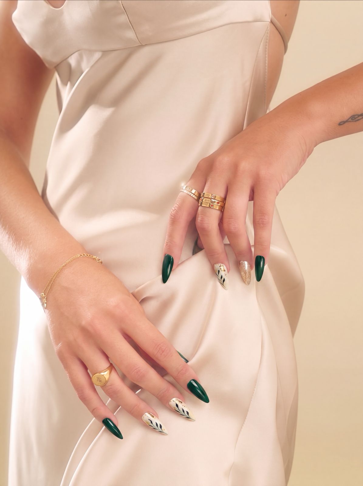 Badem Zümrüt Botanik Press-On Nail Set