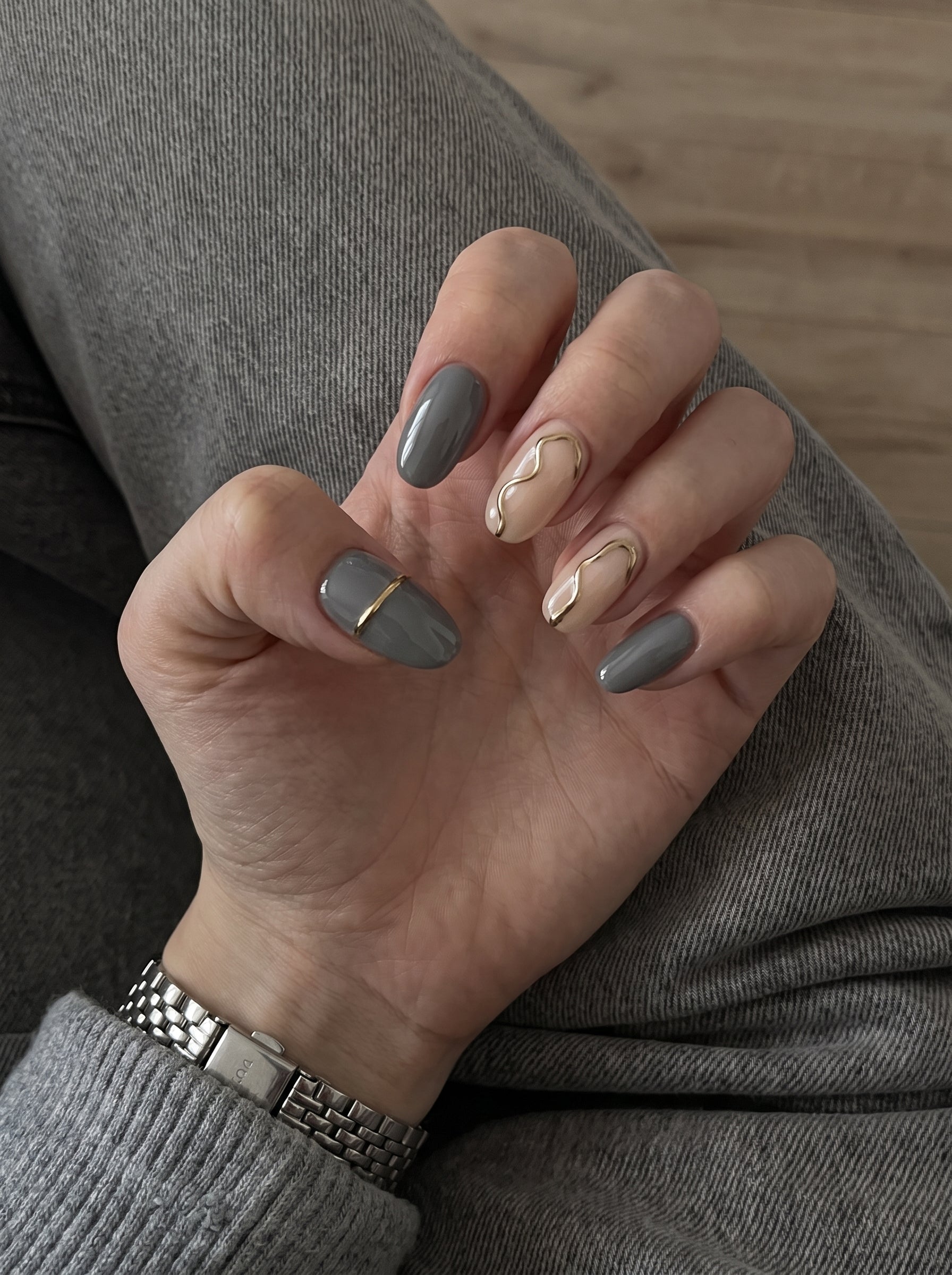 Silver Veil Press-On Nail Set